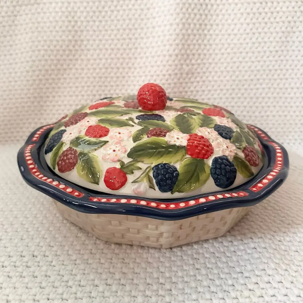 Temp-tations Figural Fruit Mixed Berry Pie Plate New Open Box Original Packaging